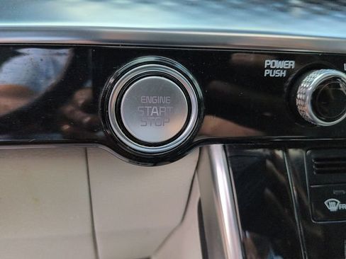 Used 2024 Kia Carnival SX Prestige FWD image 24