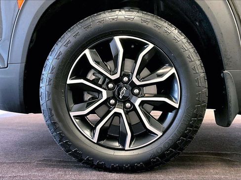 Used 2025 Chevrolet TrailBlazer ACTIV w/ Driver Confidence Package image 8