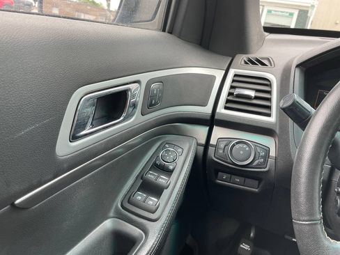 Used 2014 Ford Explorer Sport w/ Equipment Group 401A AWD/4WD image 17