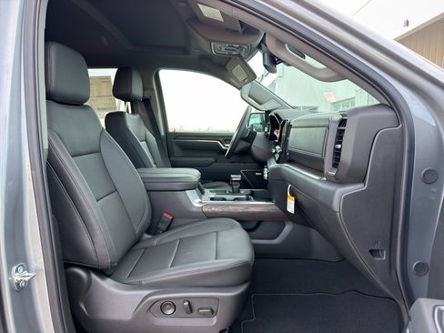 New 2025 GMC Sierra 1500 SLT w/ SLT Premium Plus Package AWD/4WD image 29