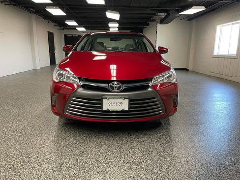 Used 2017 Toyota Camry XLE FWD image 10