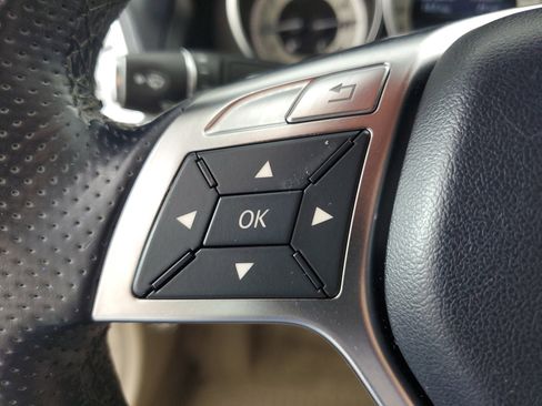 Used 2015 Mercedes-Benz E 550 Cabriolet image 22