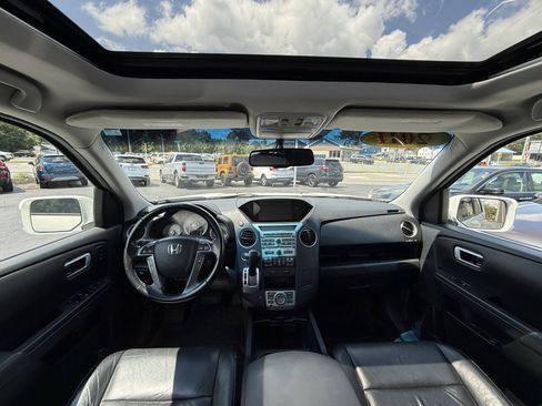 Used 2011 Honda Pilot Touring image 12