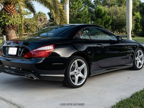 Used 2016 Mercedes-Benz SL 550 image 8