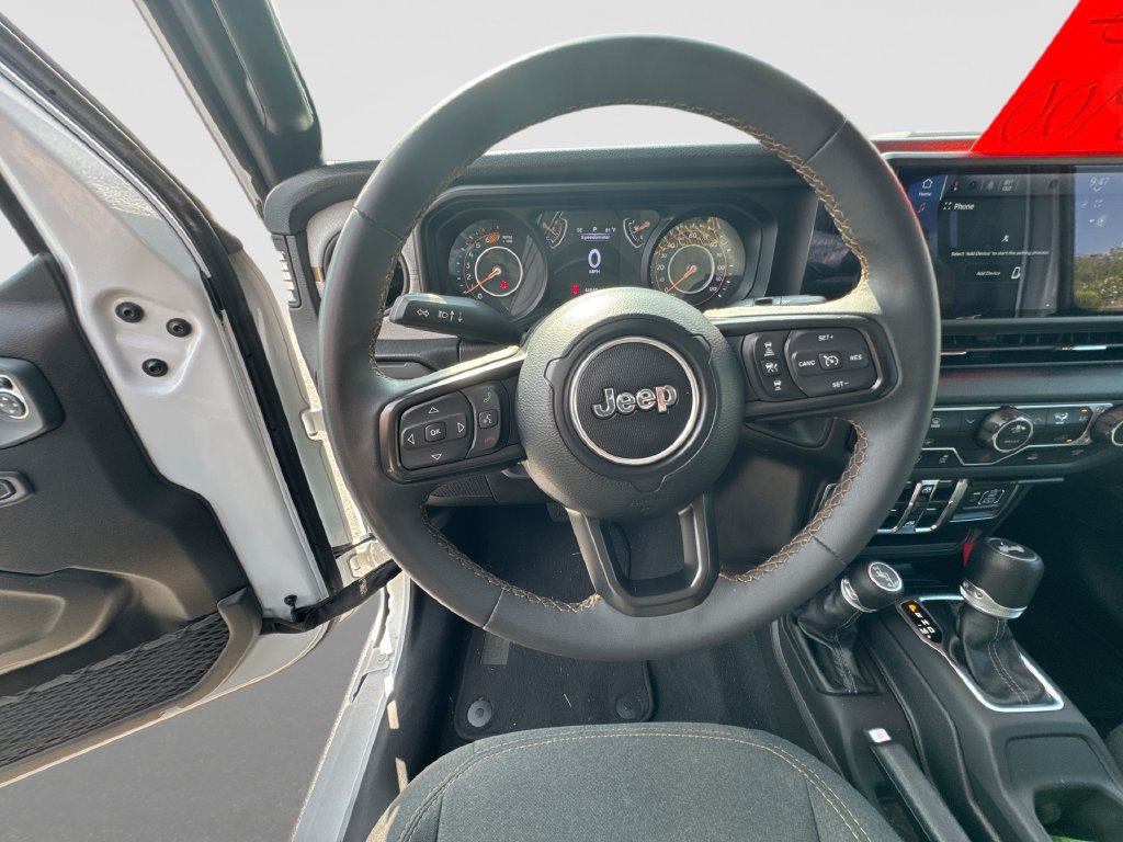 Used 2024 Jeep Wrangler Unlimited Sport AWD/4WD image 10
