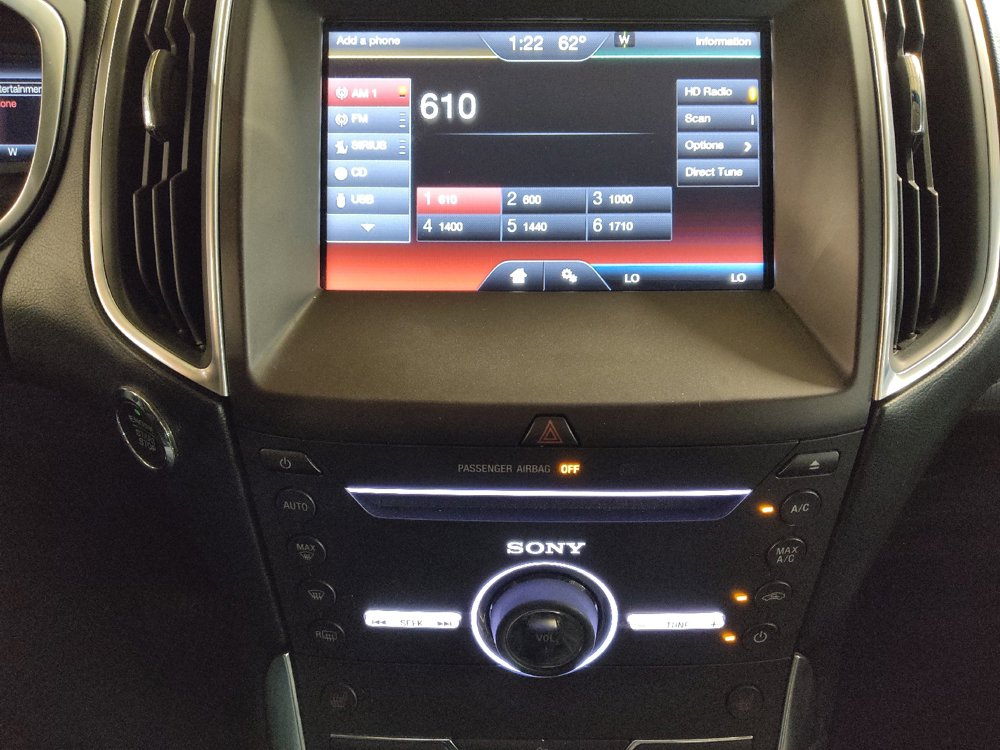 Used 2015 Ford Edge Titanium FWD image 25