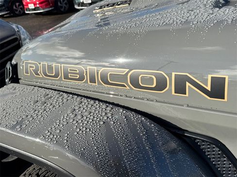 Used 2022 Jeep Wrangler Unlimited Rubicon w/ Trailer Tow Package image 7