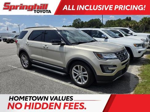 Used 2017 Ford Explorer XLT w/ Equipment Group 201A FWD image 1