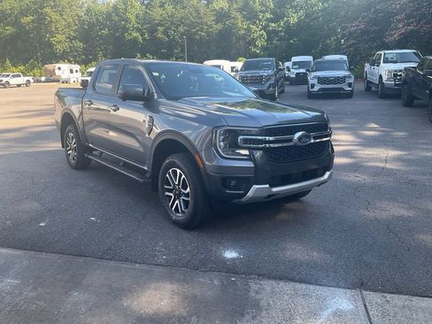 Used 2026 Ford Ranger Lariat w/ FX4 Off-Road Package AWD/4WD image 3