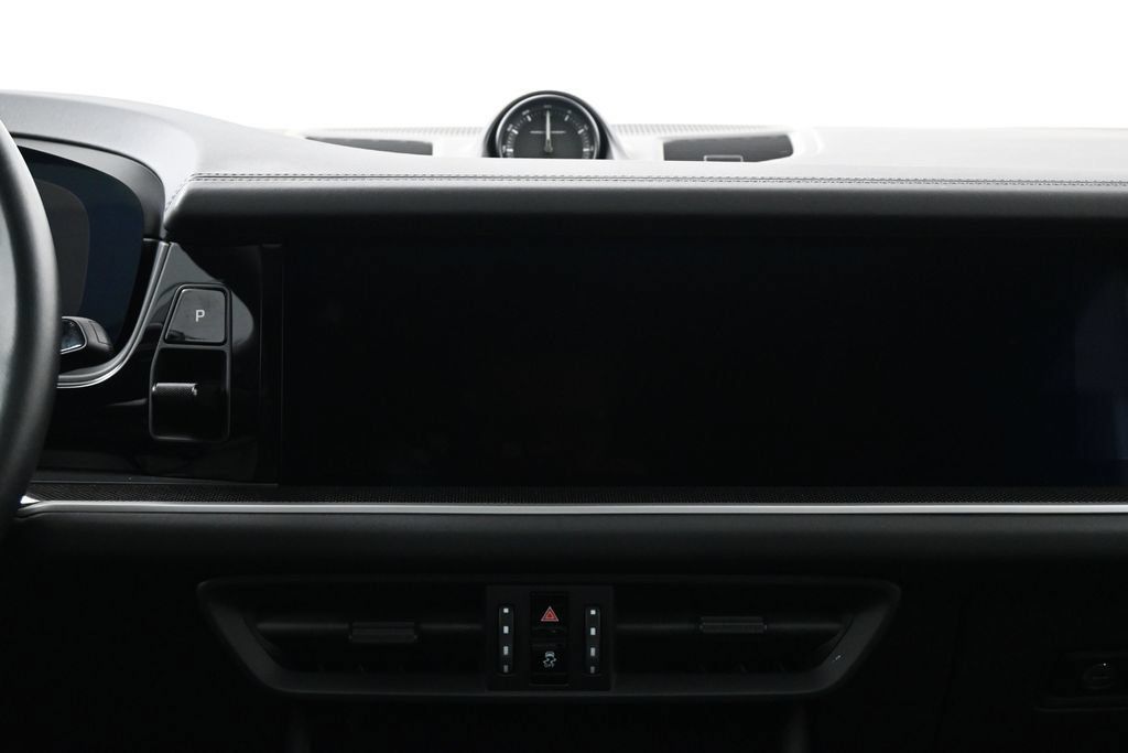 Certified 2024 Porsche Cayenne S AWD/4WD image 11