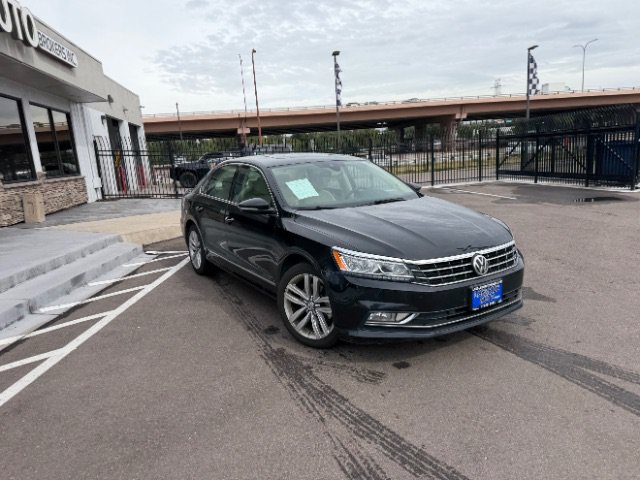 Used 2017 Volkswagen Passat 1.8T SEL Premium FWD image 21
