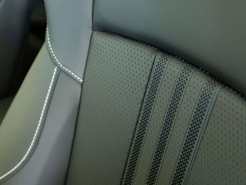 New 2026 Aston Martin DBX 707 image 17