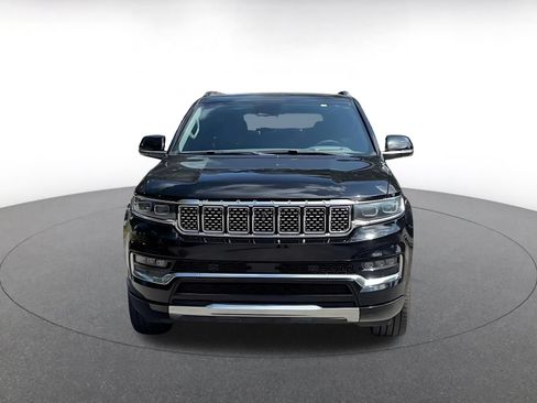Used 2023 Jeep Grand Wagoneer Series II AWD/4WD image 4