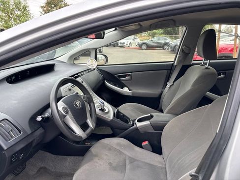 Used 2015 Toyota Prius Two FWD image 12