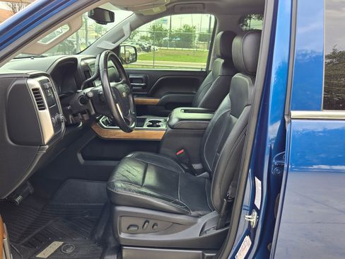 Used 2018 Chevrolet Silverado 1500 LTZ w/ Texas Edition RWD image 9