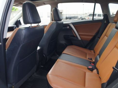 Used 2018 Toyota RAV4 Limited w/ Advanced Technology Package image 16