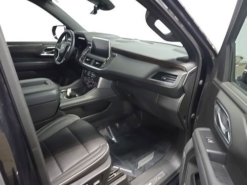 Used 2023 Chevrolet Tahoe Premier w/ Premium Package image 16