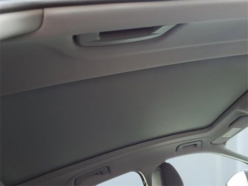 Used 2025 Audi Q5 Premium w/ Convenience Package image 13