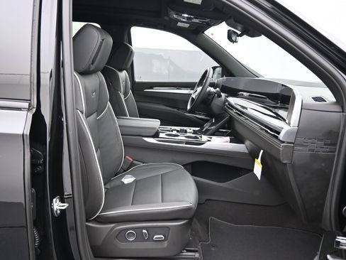 New 2026 Cadillac Escalade ESV Sport w/ Touring Package image 13