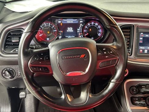 Used 2020 Dodge Challenger SXT w/ Driver Convenience Group image 15