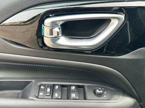 New 2026 Jeep Compass Latitude image 8