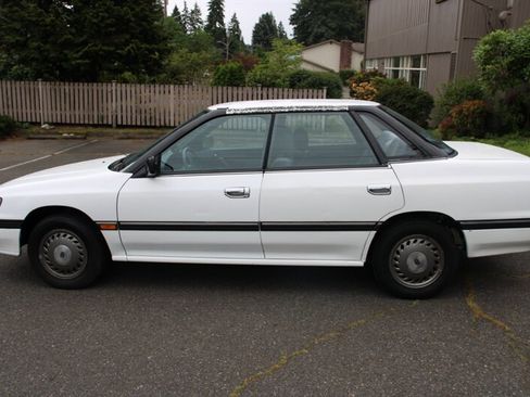 Used 1993 Subaru Legacy L FWD image 12