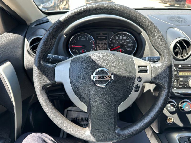Used 2013 Nissan Rogue S AWD/4WD image 17