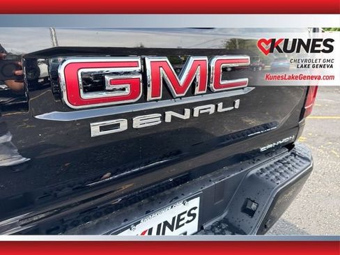 New 2025 GMC Canyon Denali image 6
