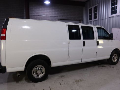 Used 2020 Chevrolet Express 2500 Extended w/ Communications Package image 6