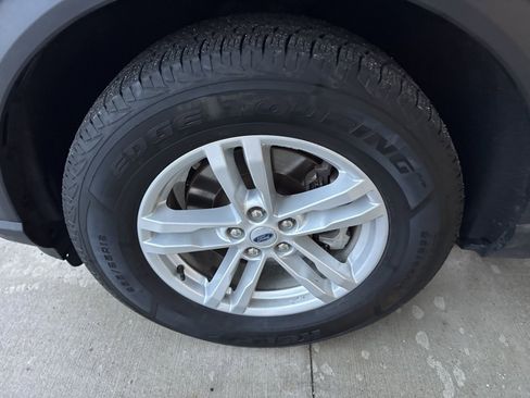 Certified 2023 Ford Explorer XLT w/ Equipment Group 202A image 19