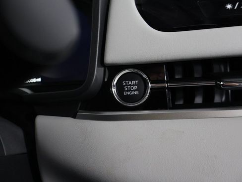 Used 2025 Mitsubishi Outlander SEL AWD/4WD image 43