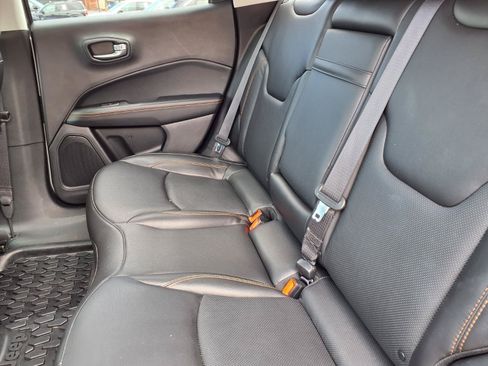 Used 2019 Jeep Compass Limited AWD/4WD image 7
