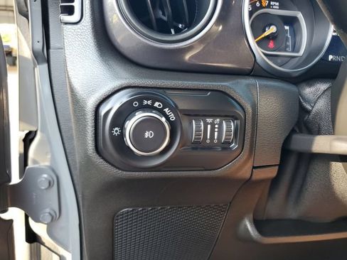Used 2021 Jeep Wrangler Unlimited Sport AWD/4WD image 29