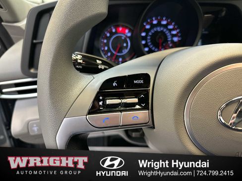 Certified 2023 Hyundai Elantra SE w/ Cargo Package image 22