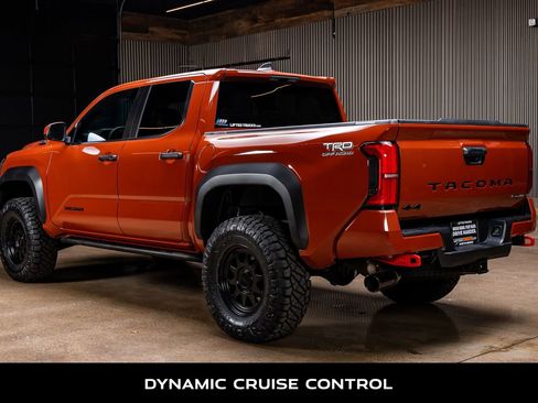 Used 2025 Toyota Tacoma TRD Off-Road image 7