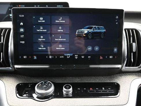 Certified 2025 Ford Expedition Tremor AWD/4WD image 29