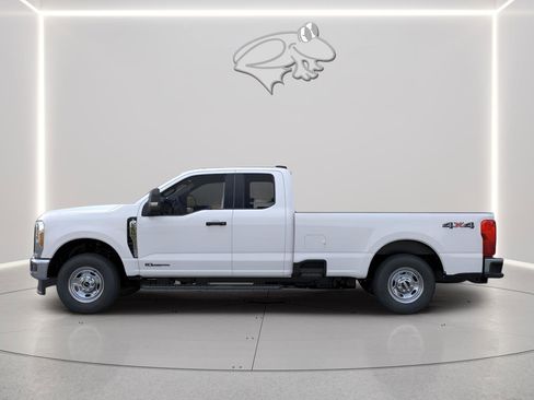 New 2026 Ford F350 XL w/ XL Chrome Package AWD/4WD image 3