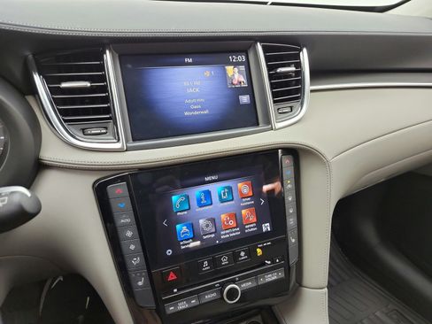 Used 2023 INFINITI QX50 Luxe FWD image 10