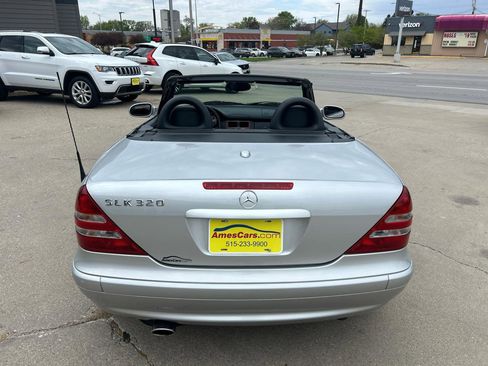 Used 2003 Mercedes-Benz SLK 320 image 4