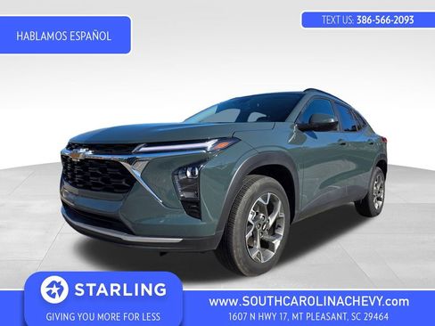 Certified 2025 Chevrolet Trax LT w/ LT Convenience Package image 1