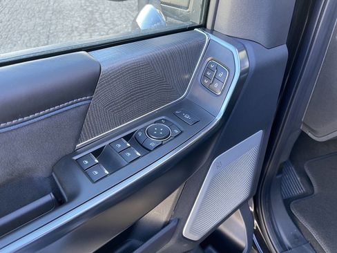 Used 2025 Ford F450 Platinum image 14