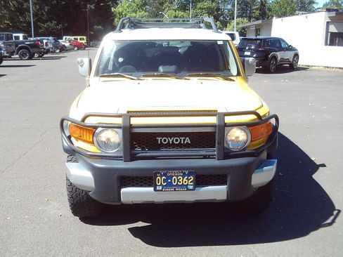 Used 2008 Toyota FJ Cruiser 4WD image 8