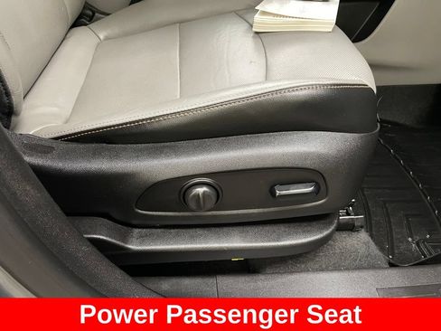 Certified 2018 GMC Terrain SLT w/ Preferred Package FWD image 13