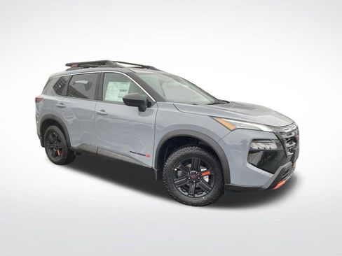 New 2025 Nissan Versa SV w/ Trunk Package image 39