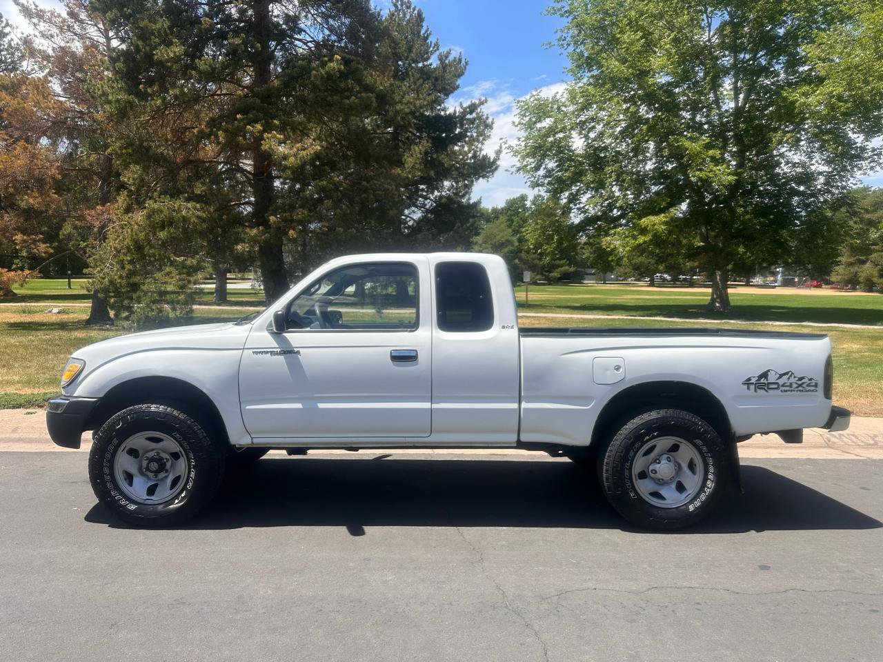 Used 1999 Toyota Tacoma 4x4 Xtracab image 2