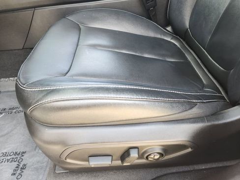 Used 2022 Jeep Grand Cherokee Limited 4xe image 23