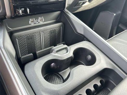 New 2026 RAM 2500 Laramie AWD/4WD image 30