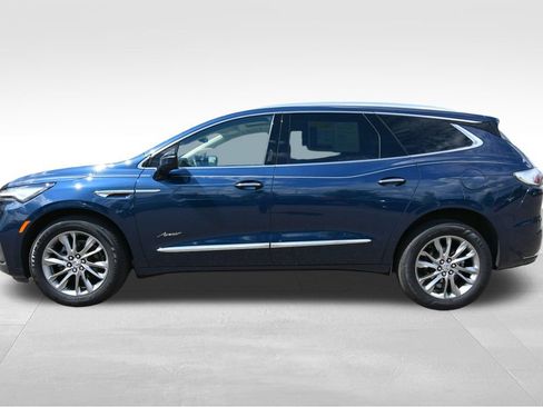 Used 2023 Buick Enclave Avenir w/ Trailering Package, 5000 lbs. AWD/4WD image 4