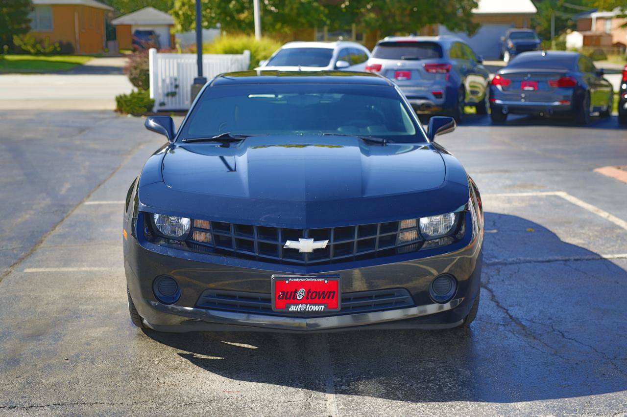 Used 2012 Chevrolet Camaro LS RWD image 2