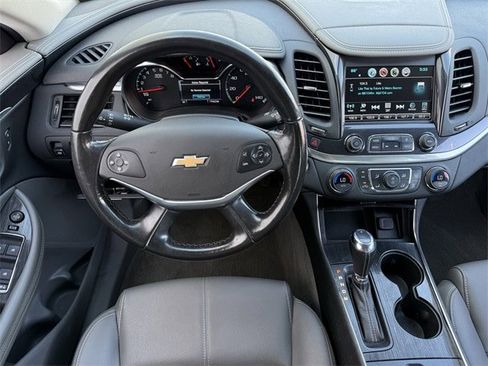 Used 2019 Chevrolet Impala LT image 11